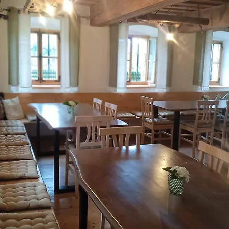 Voeltl-hof *